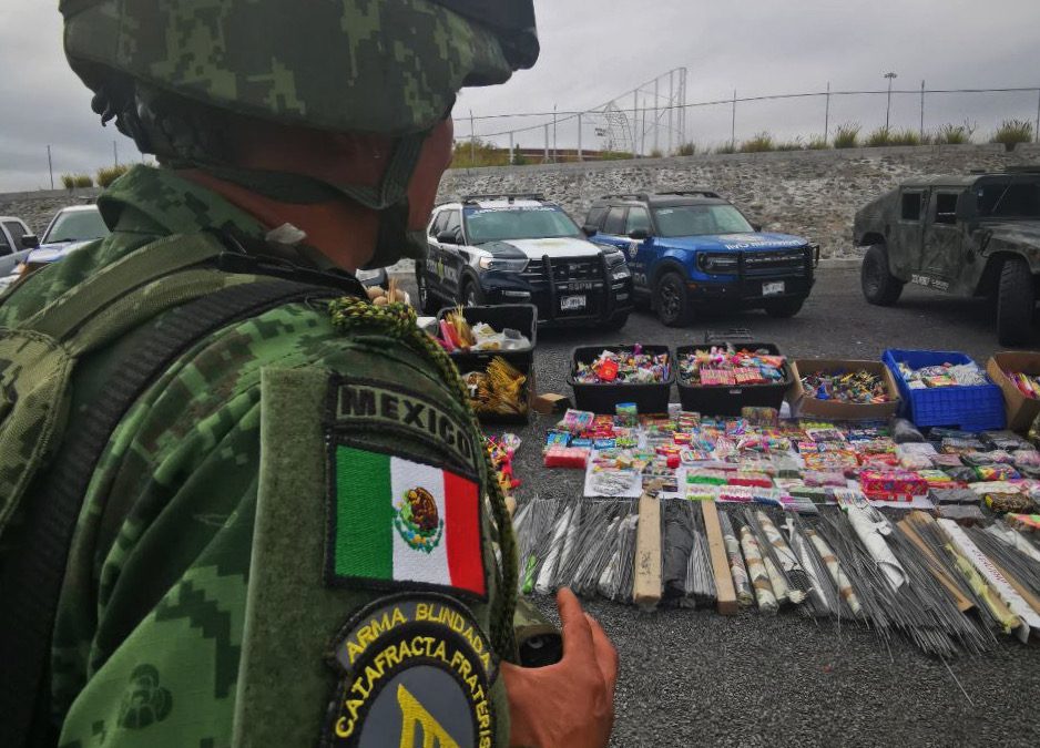 Destruyen autoridades 2.7 toneladas de pirotecnia asegurada en la zona metropolitana de Querétaro