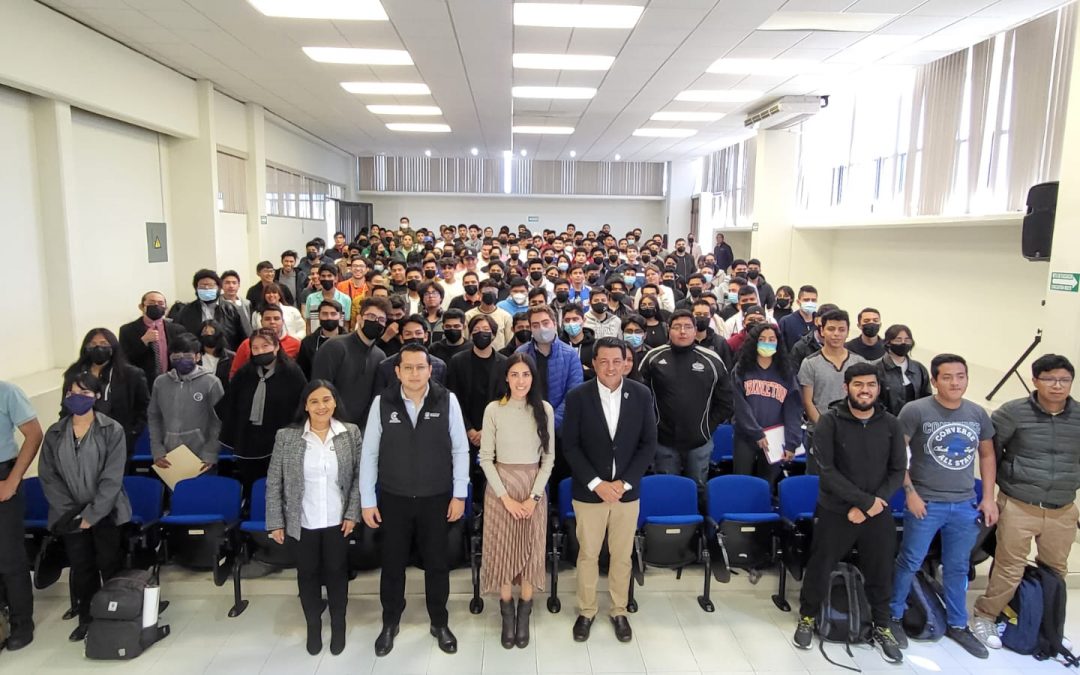 Acerca ST herramientas para la empleabidad a jóvenes de la UTSJR