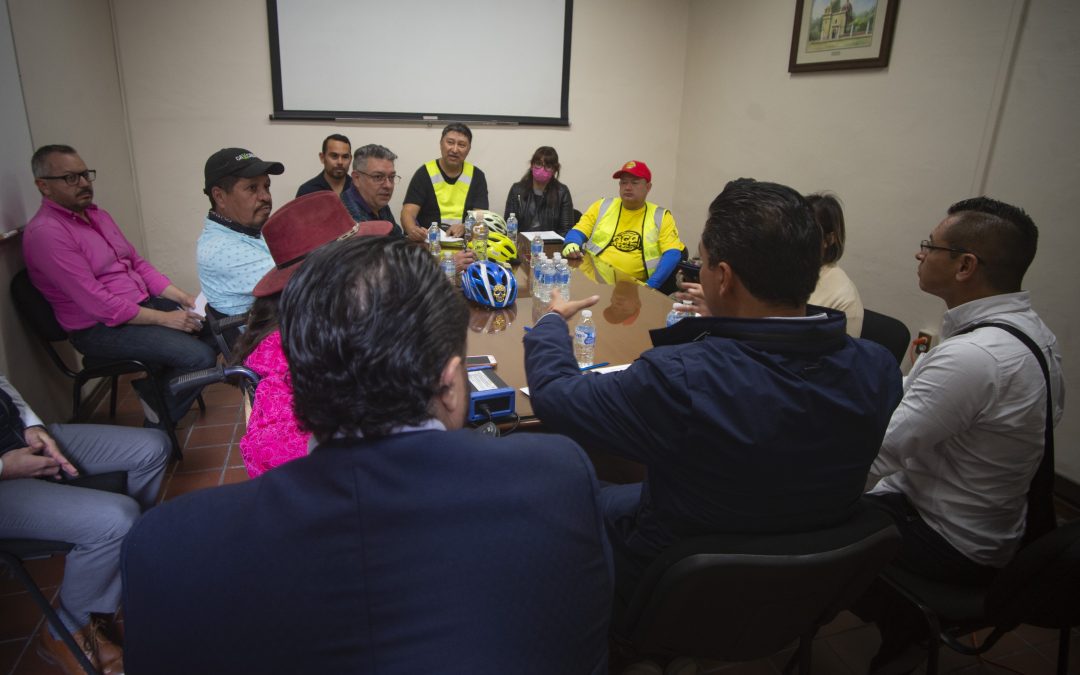 Escucha SEGOB necesidades de ciclistas, personas con discapacidad y peatones
