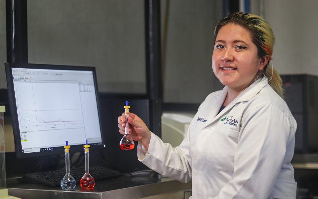 Invita UTSJR a estudiar la carrera Química Farmacéutica