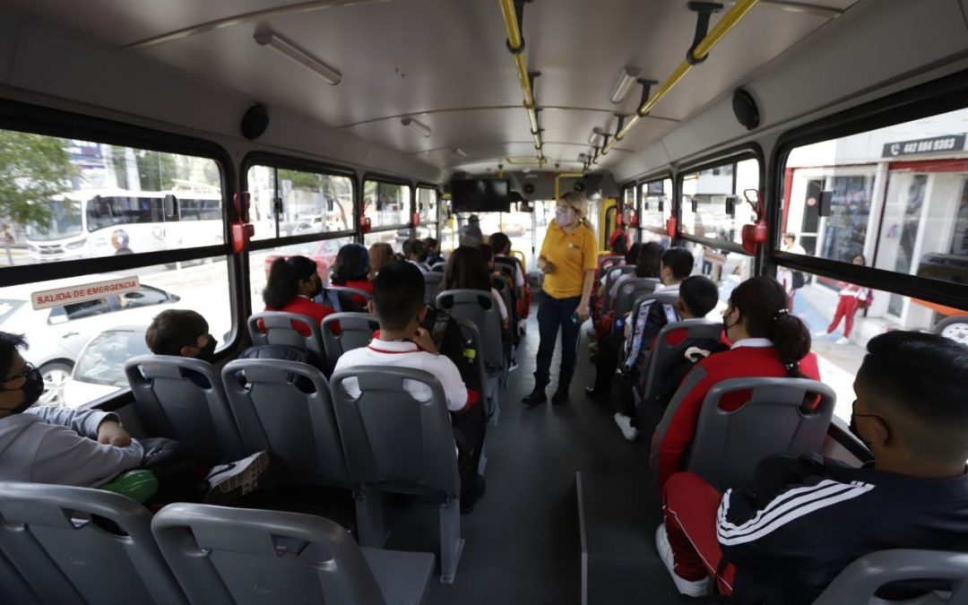 Más de 4 mil estudiantes regresan a clases con el programa Transporte Escolar Gratuito