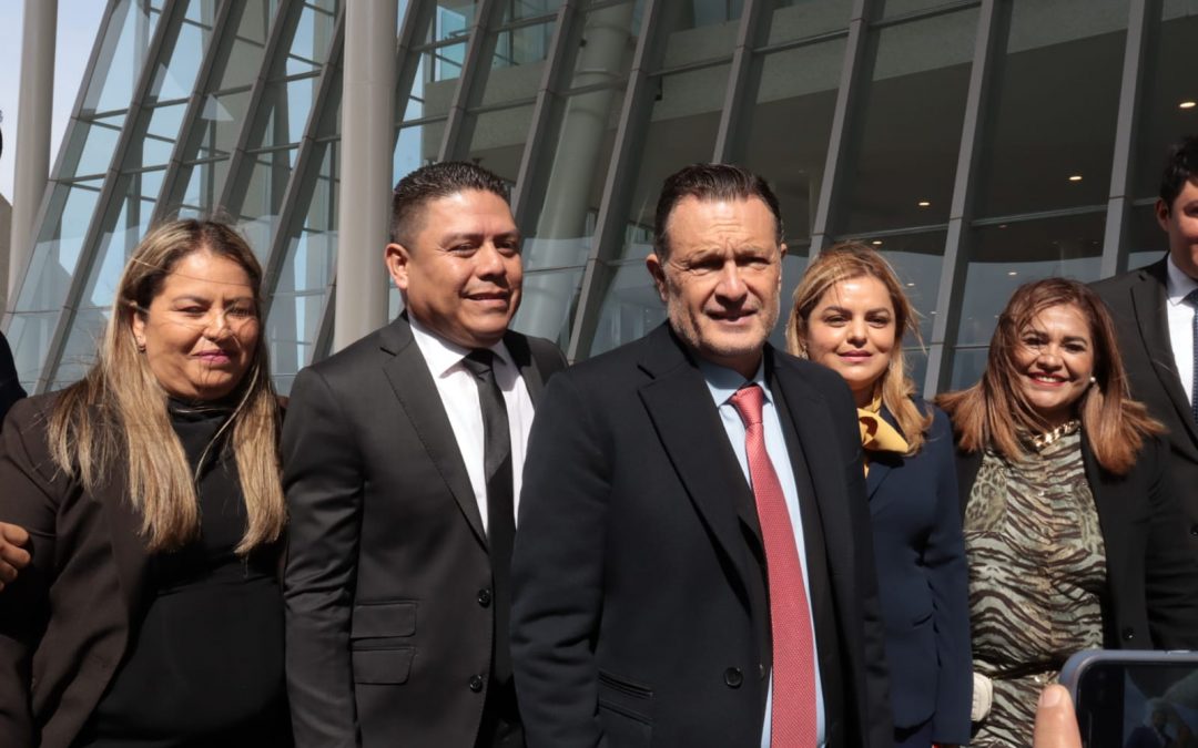 Marina Ponce participó en la entrega de 177 millones en equipamiento para las corporaciones de seguridad por parte del Gobernador del Estado.