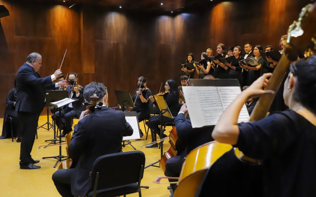 Abren año Coro Universitario y Orquesta de Cámara con recital en Facultad de Artes