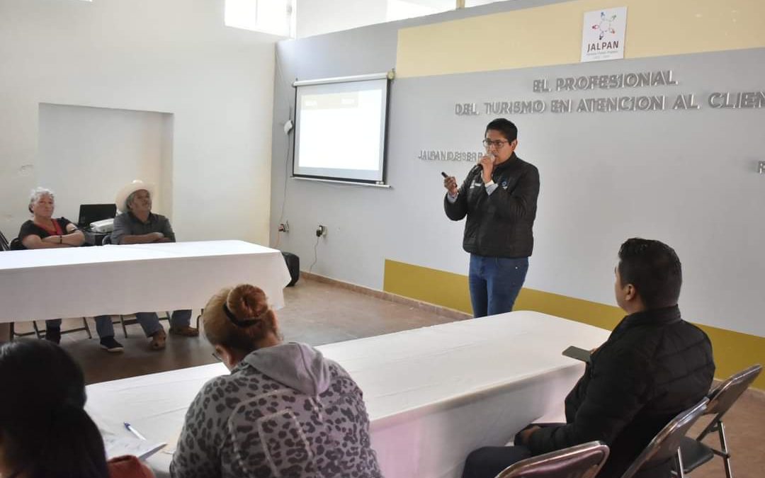 Fortalece SECTUR capacitación turística en la Sierra Gorda