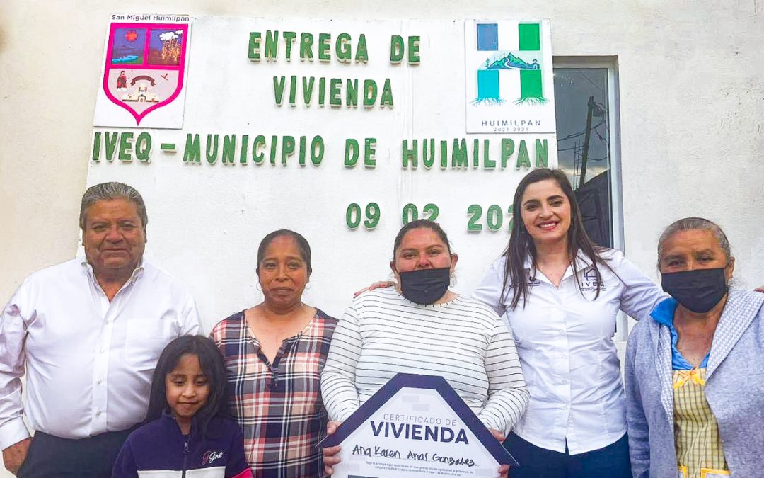 Entrega IVEQ y Huimilpan viviendas
