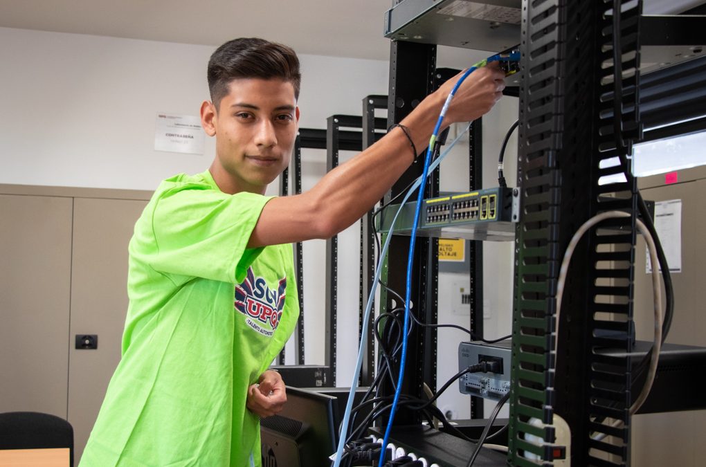 Convoca UPQ a estudiar Ingeniería en Redes Telecomunicaciones