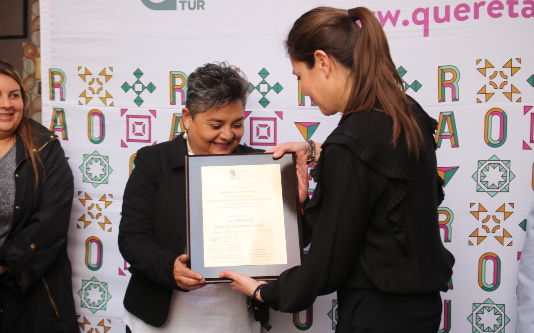 Recibe CAPTA placa oficial de certificación ISO:9001:2015