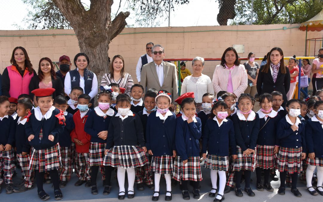 Rehabilitan USEBEQ e IIFEQ preescolar en Pedro Escobedo