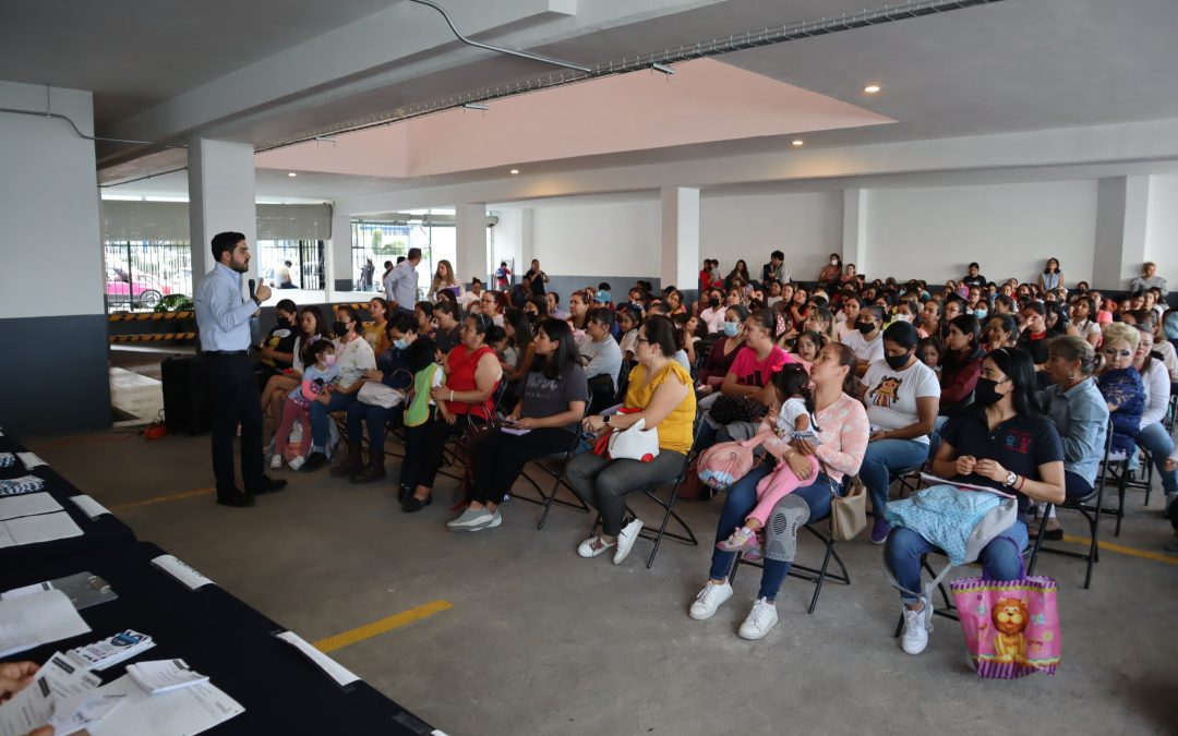 Somos un gobierno constructor de oportunidades para las mujeres: Agustín Dorantes