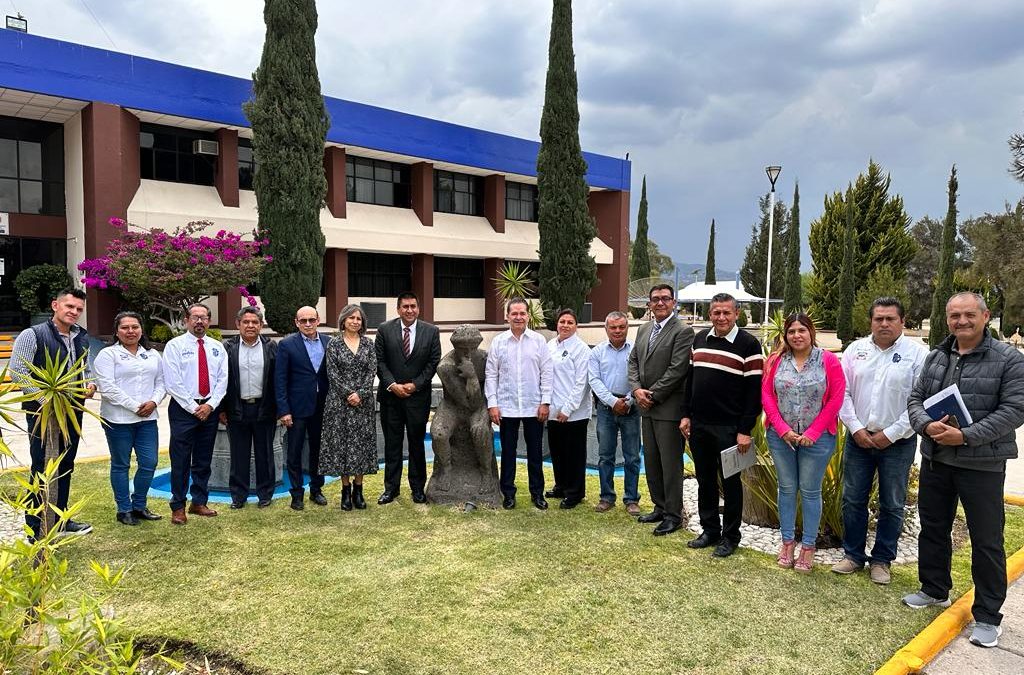 Fortalecen vinculación CECyTEQ y el TecNM SJR