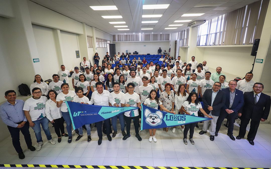 Abanderan delegación cultural y deportiva de la UTSJR rumbo a XXV encuentro nacional de UTs