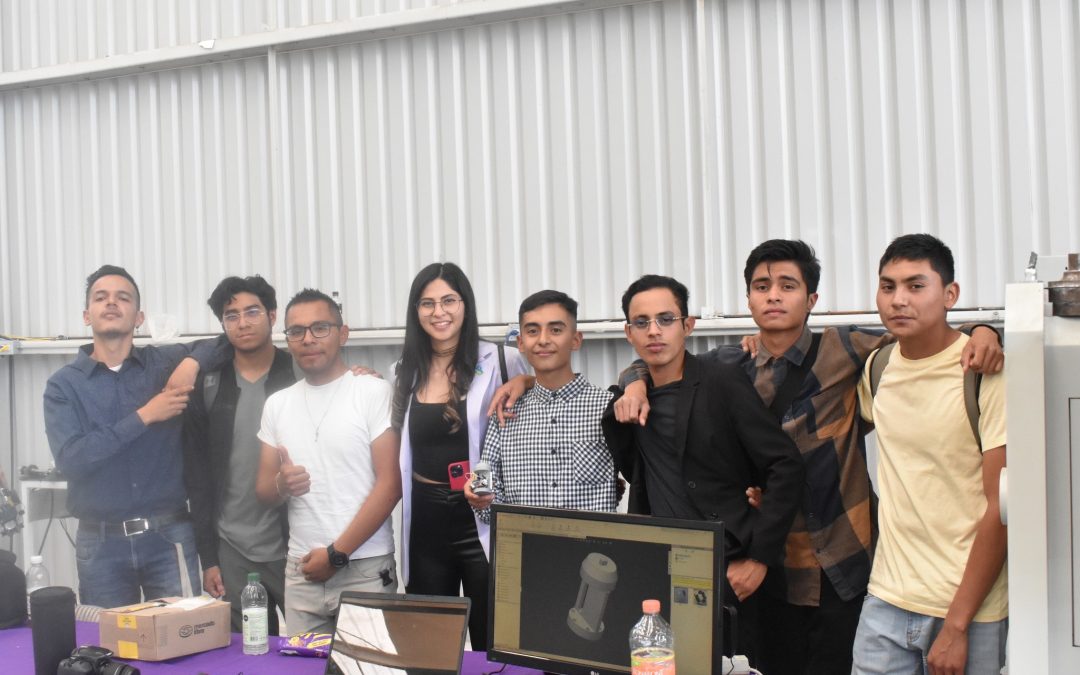 Realiza UPSRJ torneo de robótica computacional Racetrack