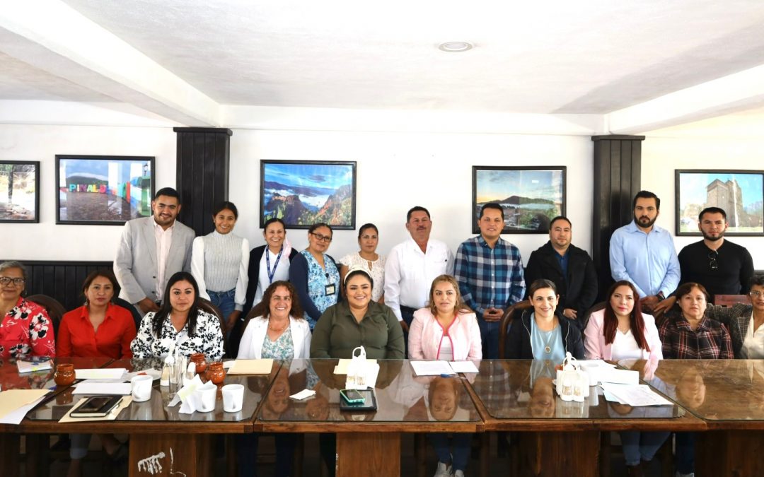 Pinal de Amoles, sede de reunión para la creación y fortalecimiento de redes de apoyo de Cáncer de la Mujer.
