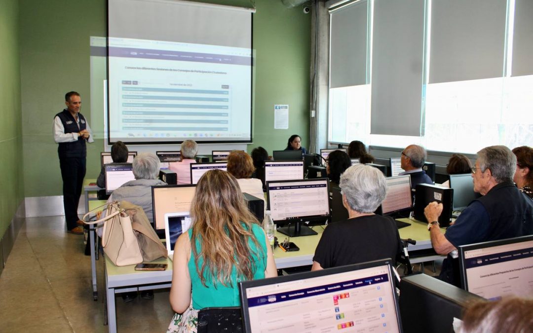 Involucra CEPACIQ a adultos mayores en participación digital