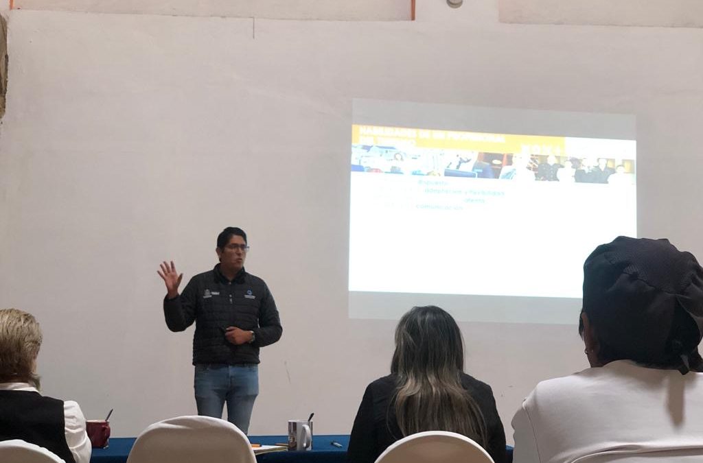 Capacita SECTUR a colaboradores hoteleros en Amealco