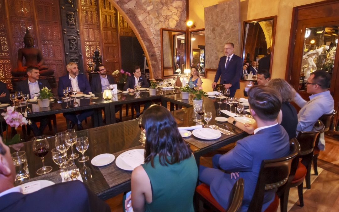 SEDESU promueve a Querétaro ante empresas francesas