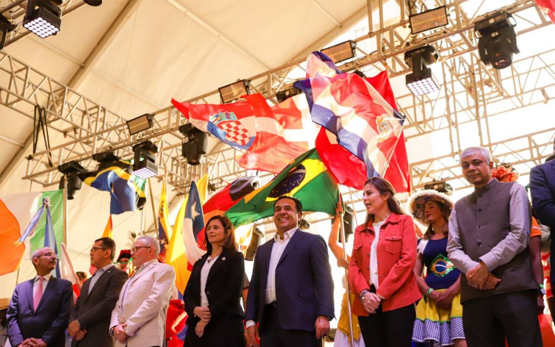 Inicia el XV Festival de las Comunidades Extranjeras