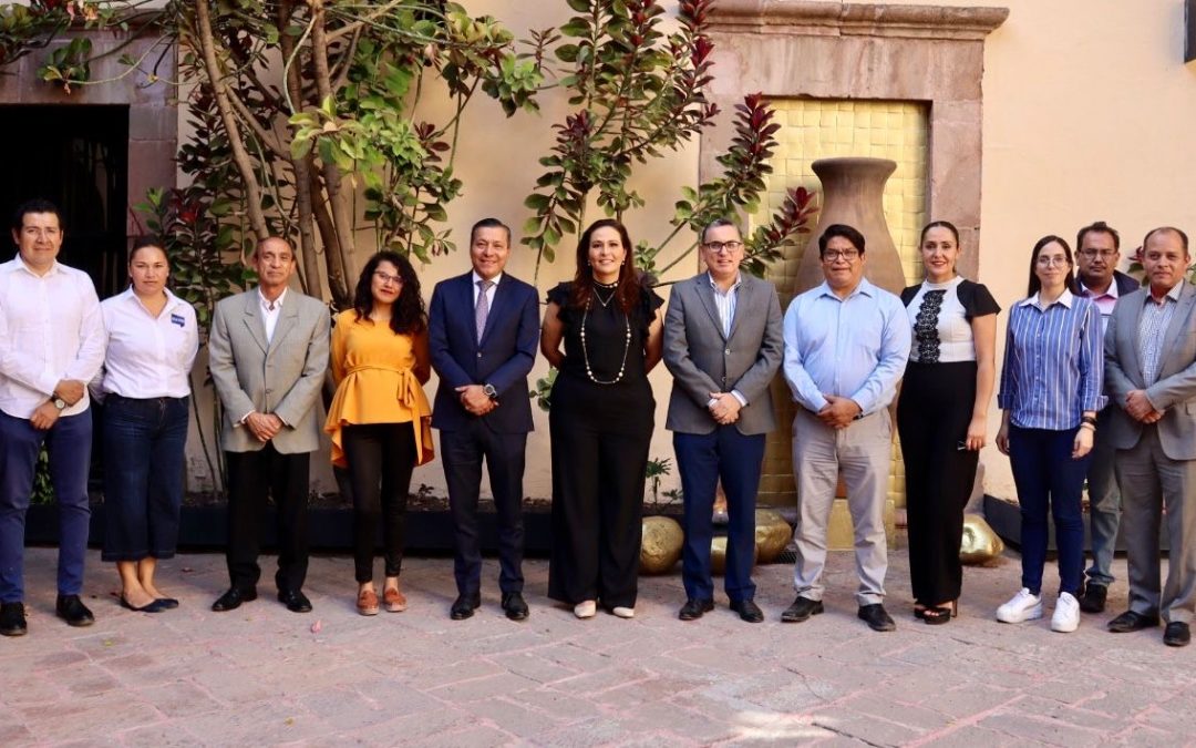 Atiende ICATEQ necesidades del sector industrial
