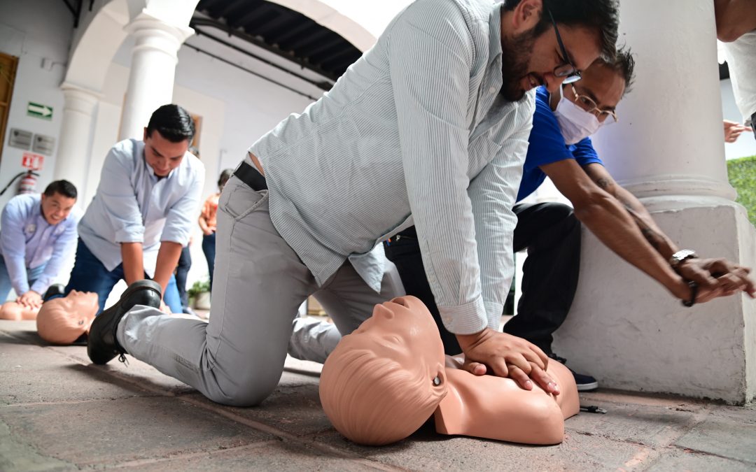 Personal de CEI se capacitan en primeros auxilios
