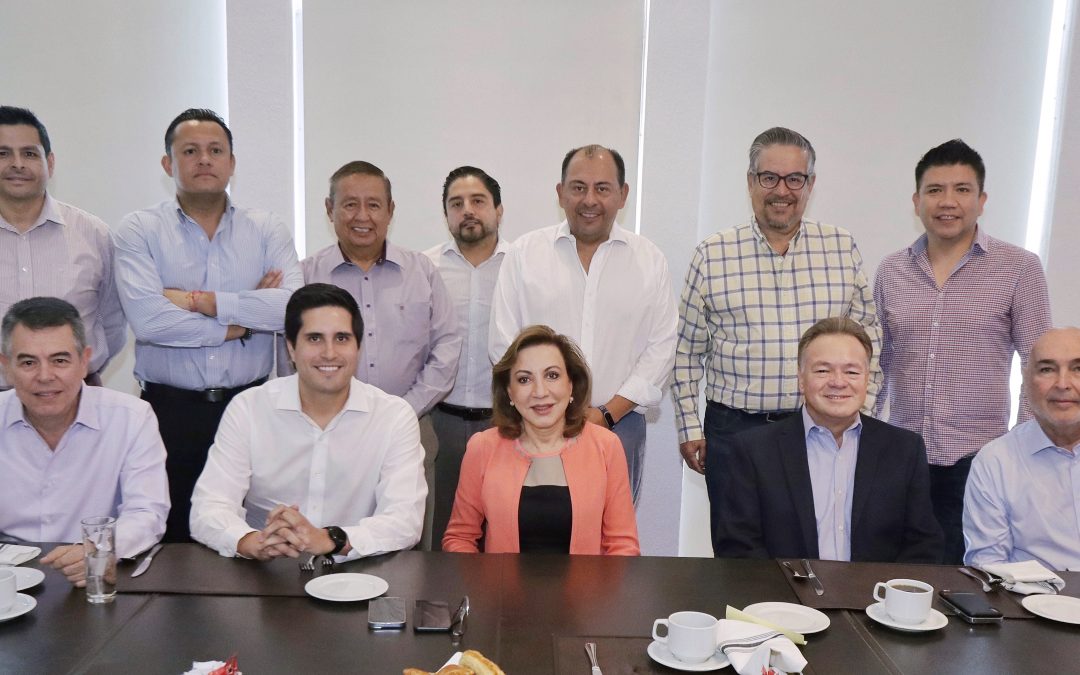 Se reúne Lupita Murguía con integrantes de la CIRT Querétaro