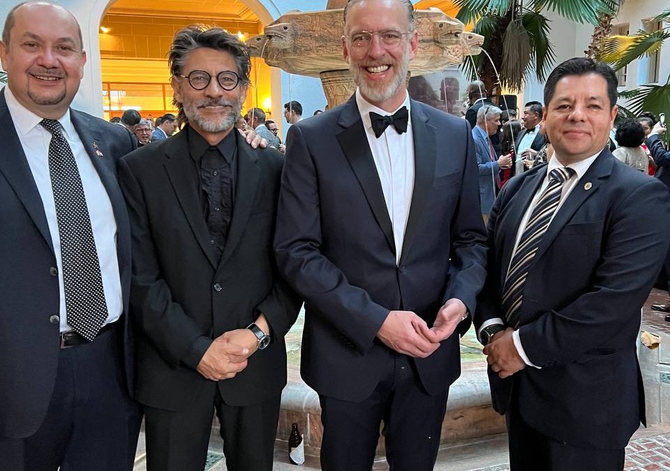 Titular de SEDESU participó en la Good Neighbor Award Gala