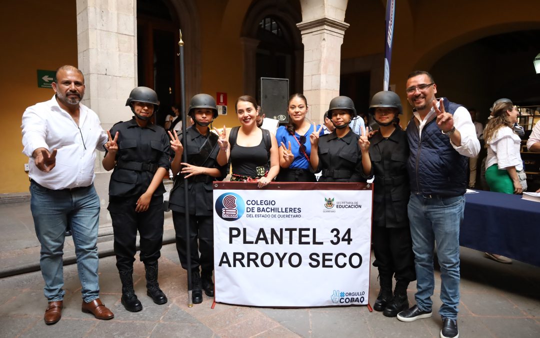 Concluye Concurso de Bandas de Guerra y Escoltas de Bandera Nacional del COBAQ
