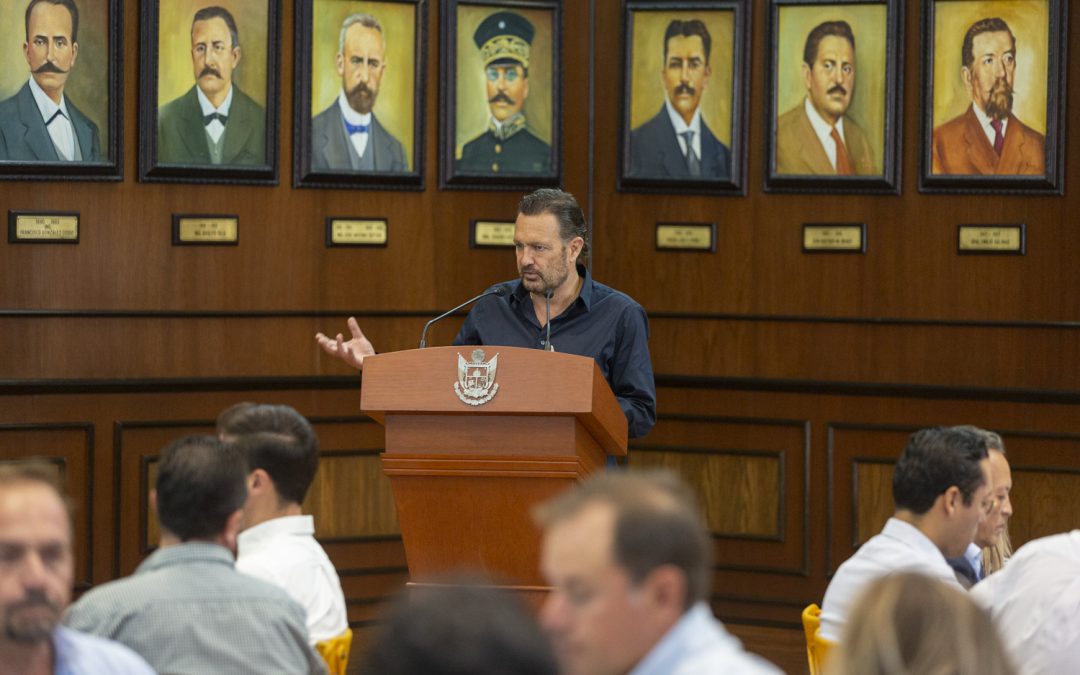 Reconoce Mauricio Kuri labor del Consejo Directivo de la UGRQ