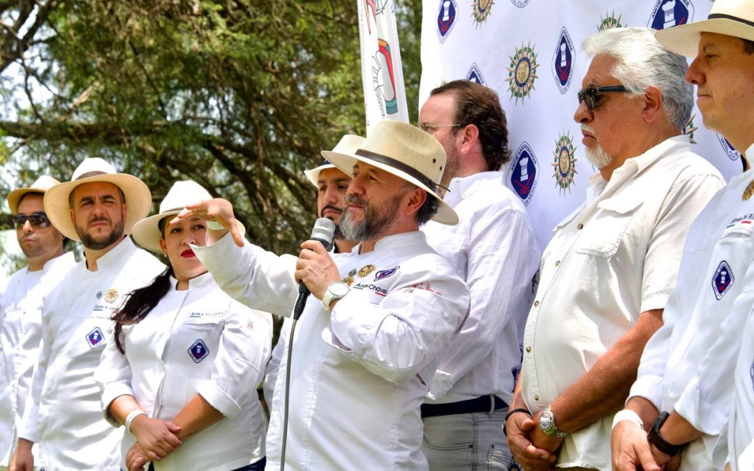 Picnic En Blanc se realiza con éxito en Viñedos Azteca