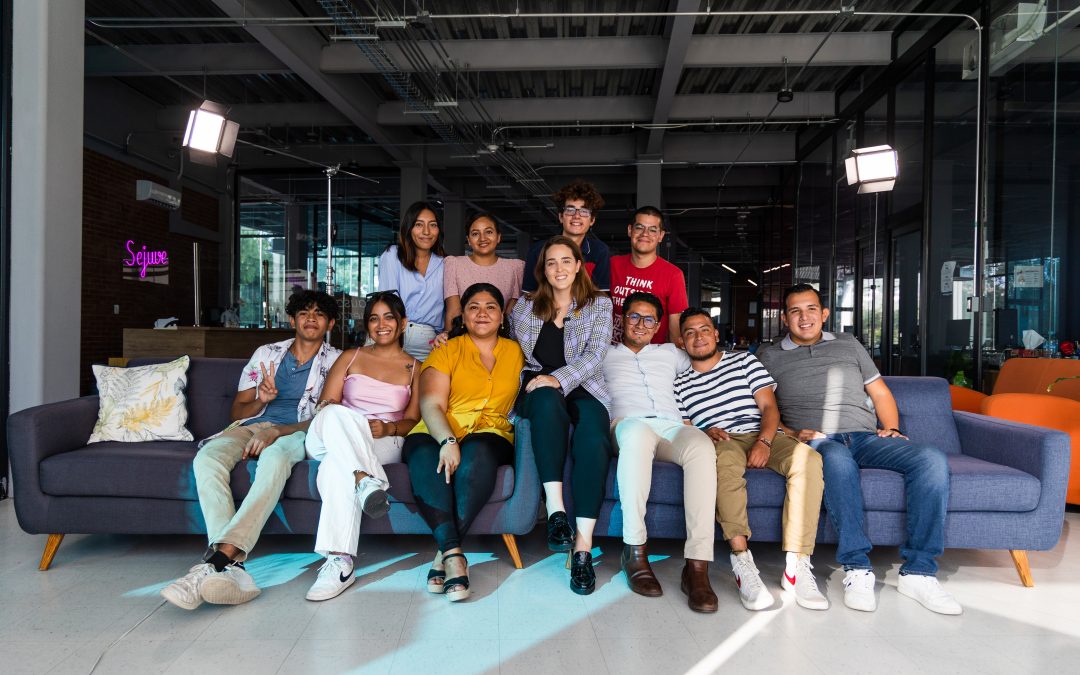 Voluntarios queretanos comparten experiencia internacional
