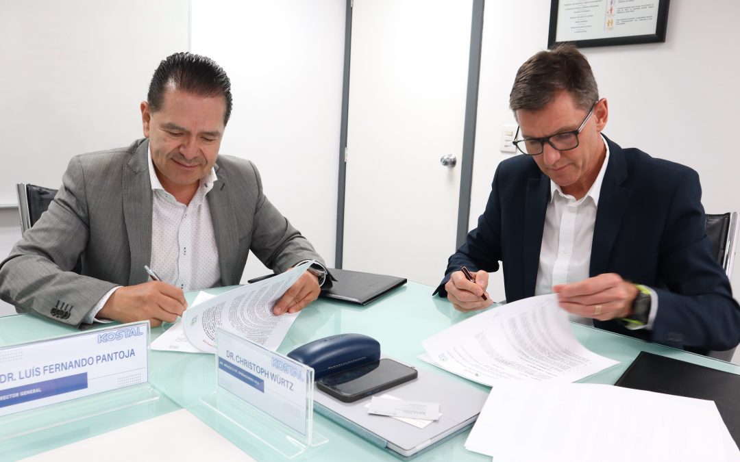 Impulsan CECyTEQ y KOSTAL educación dual