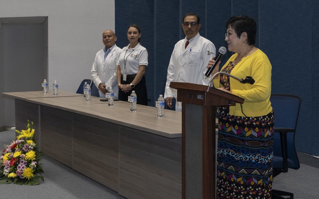 Inaugura titular de SESA Simposio Nutrición en la Clínica y en el Deporte