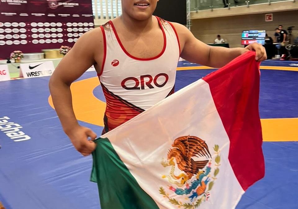 Luchadores queretanos suben al pódium de Campeonato Panamericano sub17