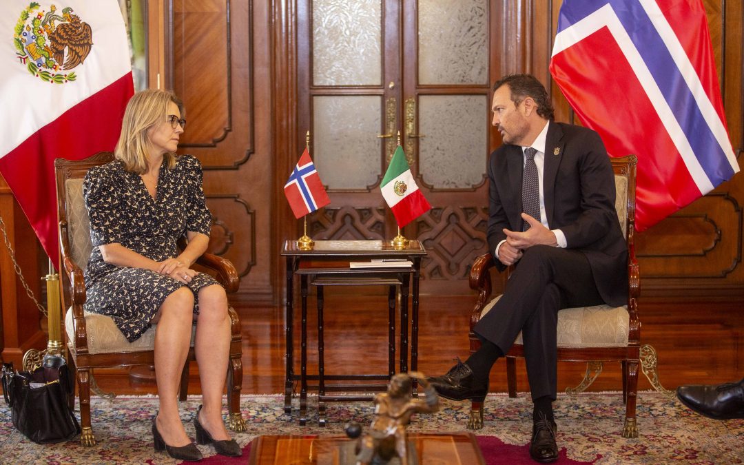 Estrecha Gobernador lazos de amistad con Noruega