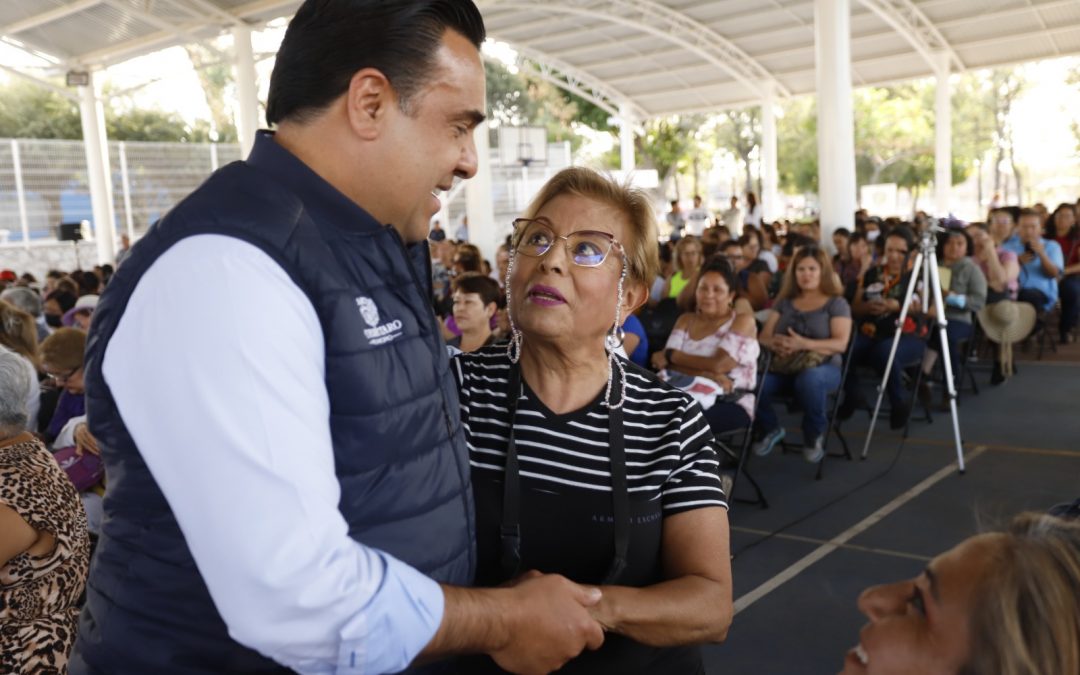 Anuncia Luis Nava la convocatoria para la sexta generación de Con Ellas