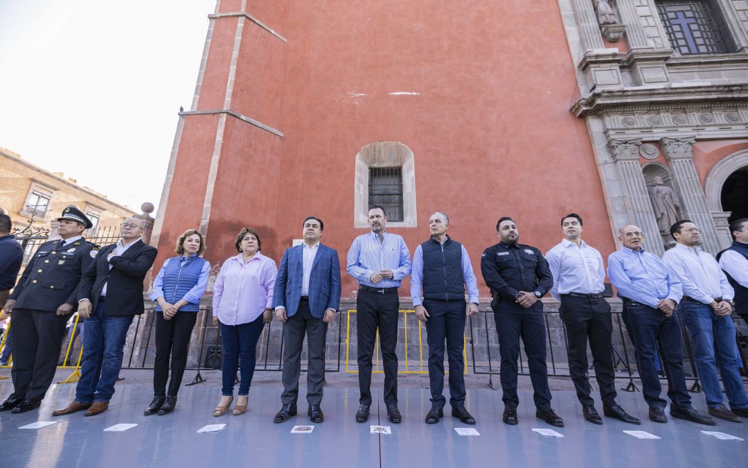 Participa Mauricio Kuri en Desfile por 25 aniversario de SSPMQ