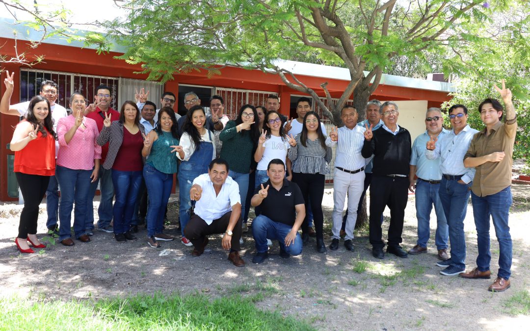 Docentes del COBAQ fortalecen sus conocimientos