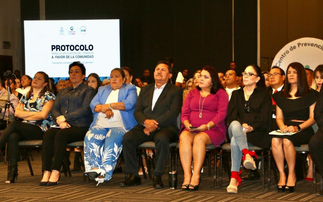 Marina Ponce respalda el protocolo «Convivencia y Comunidades Pacíficas de Querétaro» en un evento conjunto con autoridades estatales.