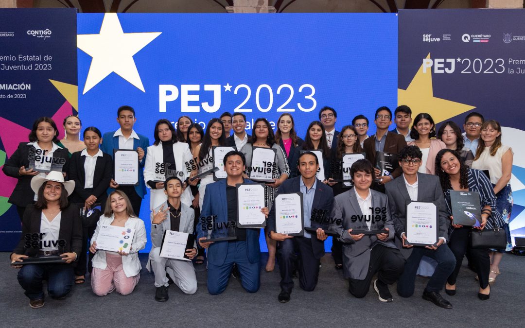 Entregan Premio Estatal de la Juventud 2023