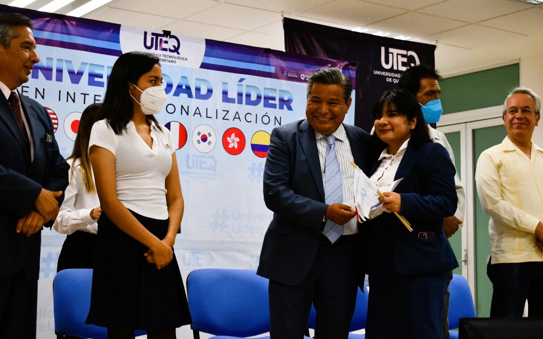Alistan viaje 41 becarios de la UTEQ a universidades de América, Asia y Europa