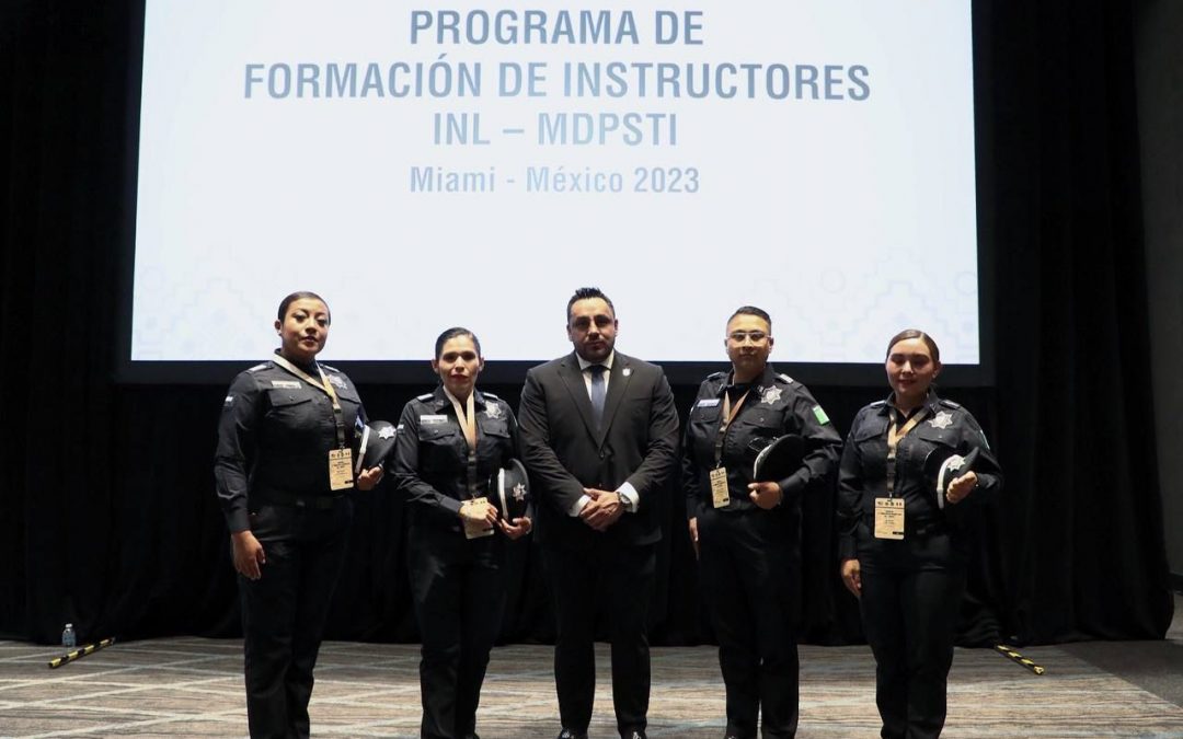 Certifica EUA a personal de POES como instructoras para prevenir violencia de género