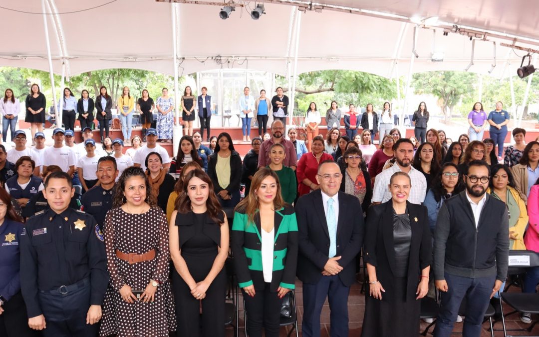 Tendemos redes de apoyo en beneficio de las queretanas: Marisol Kuri
