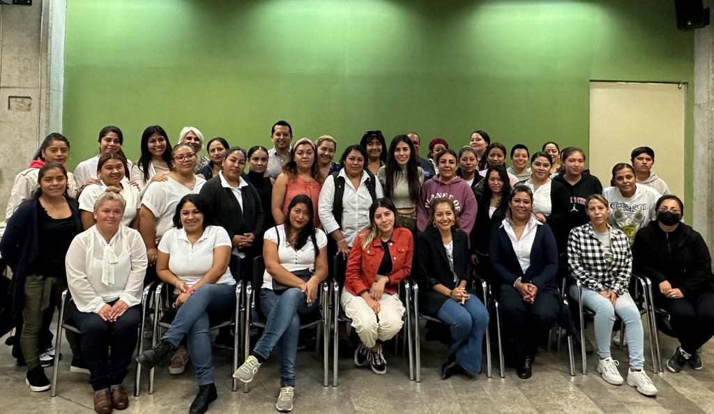 Arranca capacitación para 40 mujeres ejecutivas de transporte