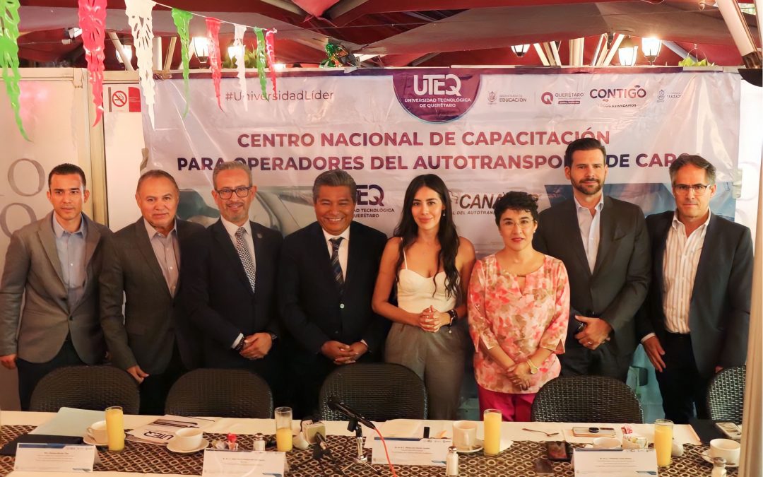 Inicia actividades el Centro de Capacitación para Profesionalización de Operadores de Autotransporte de Carga en UTEQ