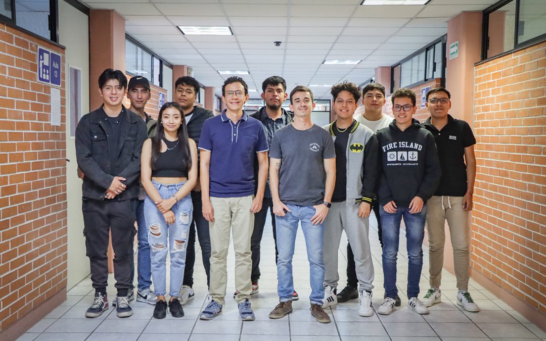 Recibe UTSJR a docente de Argentina