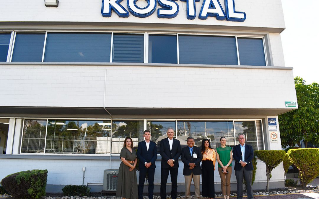 Consolidan UTEQ y Kostal Formación en Educación Dual