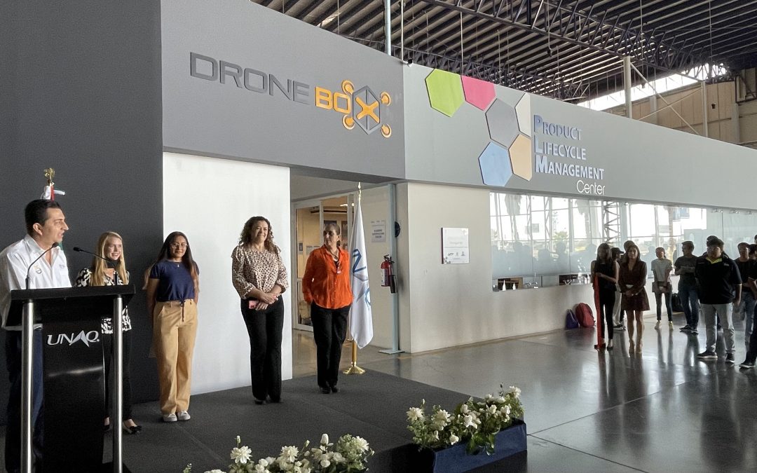 Inaugura UNAQ laboratorio Drone Box