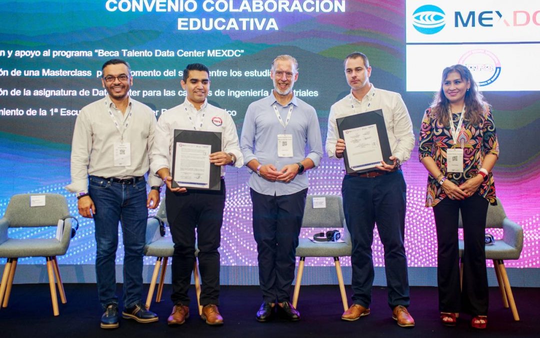 Atestigua Marco del Prete firma de convenio entre MEXDC y la UPQ