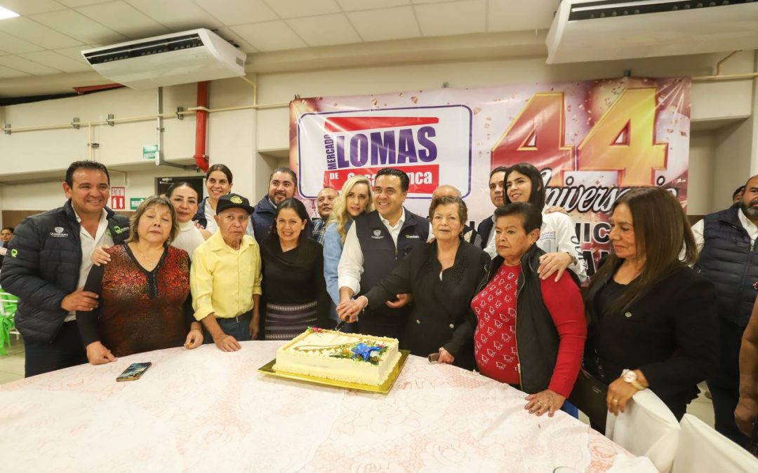 Participa Luis Nava en el 44 Aniversario del Mercado Lomas de Casa Blanca
