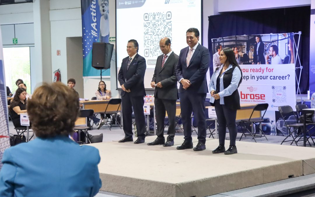 Realiza UTSJR Feria de Estadías y Empleo