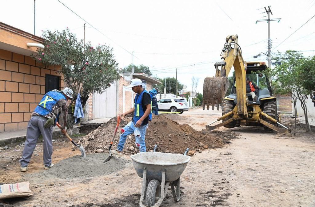 Invierten 8 millones de pesos en obra social en Pedro Escobedo